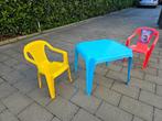 Kunststof stapelbare kinderstoelen met tafeltje, Kinderen en Baby's, Ophalen, Gebruikt, Overige typen