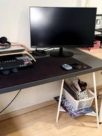 Bureautafel en stoel, Ophalen, Zo goed als nieuw