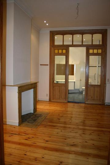 Appartement à louer à Ixelles, 1 chambre beschikbaar voor biedingen