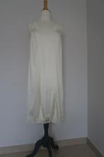 Robe nuisette blanc cassé - M 46, Vêtements | Femmes, Sous-vêtements & Lingerie, Enlèvement ou Envoi, Blanc, Autres types