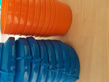 voederpotten beschikbaar voor biedingen