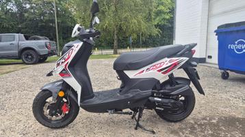 Scooter Sym CroX 50CC/45 km/h de 2022 avec 5500 km beschikbaar voor biedingen