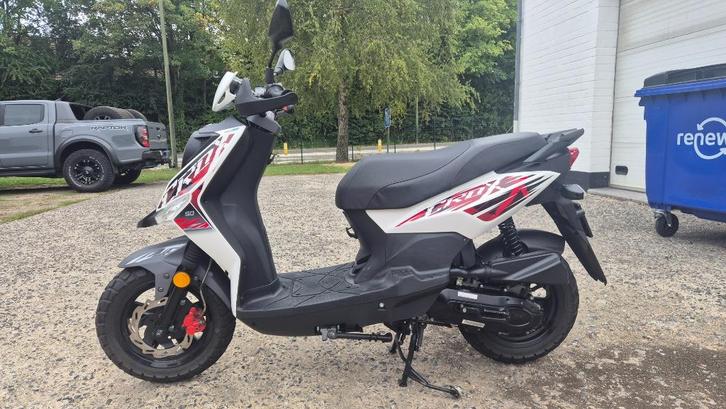 Sym CroX 50CC/45 km/h  5500 km, Fietsen en Brommers, Scooters | SYM, Gebruikt, Overige modellen, Klasse B (45 km/u), Benzine, Ophalen
