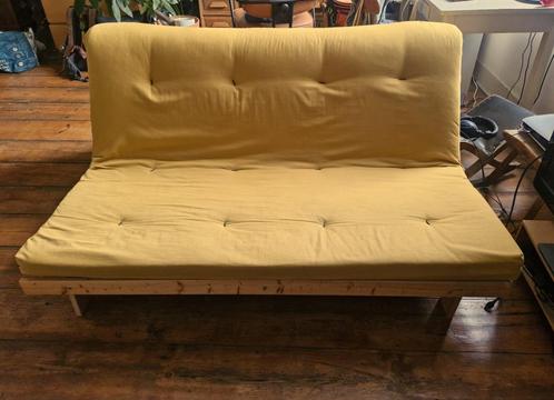 Gele futon slaapbank, Huis en Inrichting, Zetels | Zetels, Gebruikt, Rechte bank, Driepersoons, 150 tot 200 cm, 100 tot 125 cm