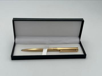 Montblanc noblesse plaqué or stylo bille 