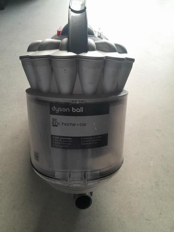 Dyson DC33 pour pieces détaché, ne fonctionne pas, Electroménager, Enlèvement, Ne fonctionne pas, Réservoir, Aspirateur