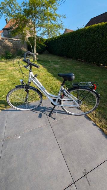 Damesfiets Interbike nieuwstaat beschikbaar voor biedingen