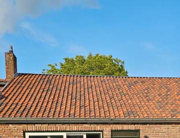 OVH  dakpannen +/- 260 stuks, voor +/- 15 vierkante meter  beschikbaar voor biedingen