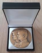 Bronzen medaille Filip & Mathilde, Postzegels en Munten, Ophalen of Verzenden