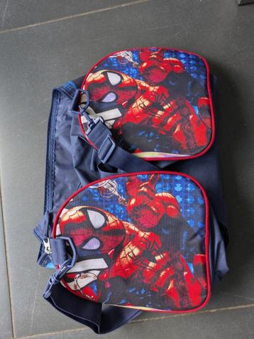 Sac sport spiderman bandoulière TB état  beschikbaar voor biedingen