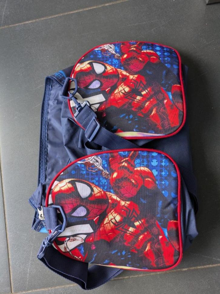 Sac sport spiderman bandoulière TB état, Handtassen en Accessoires, Tassen | Schoudertassen, Zo goed als nieuw, Overige merken