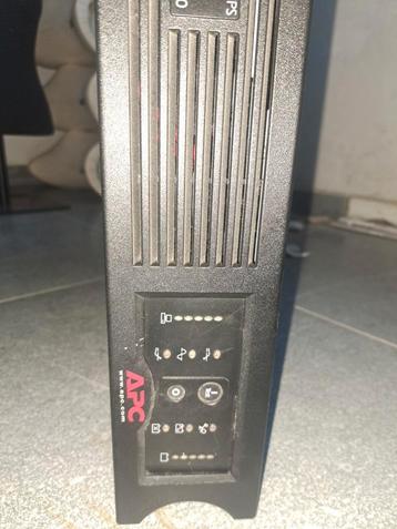 Onduleur Smart-UPS APC X, 2200 VA, Enlèvement, Utilisé