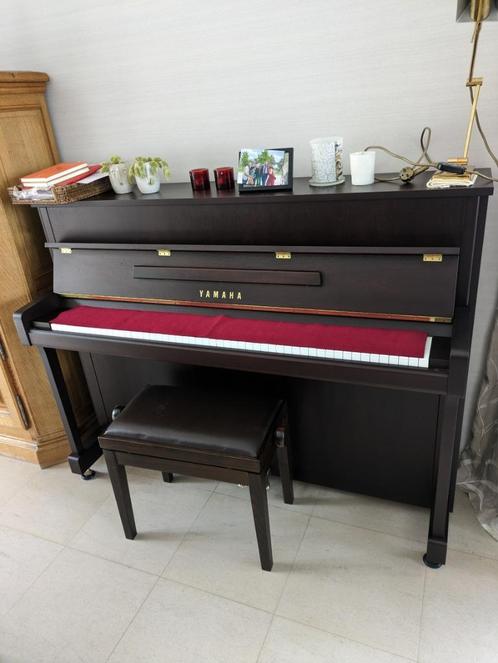 Yamaha piano B2 te koop, Muziek en Instrumenten, Piano's, Zo goed als nieuw, Piano, Bruin, Ophalen