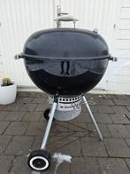 Zwarte barbecue Weber ., Tuin en Terras, Houtskoolbarbecues, Ophalen, Zo goed als nieuw, Weber, Met accessoires