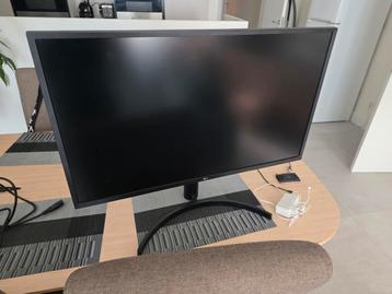 4K scherm van LG 32inch beschikbaar voor biedingen