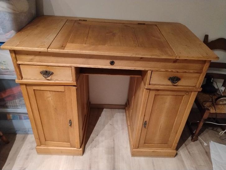 Antieke klerkbureau (grenen) met stoel en voetsteun, Antiek en Kunst, Antiek | Gereedschap en Instrumenten, Ophalen