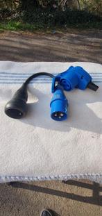 Twee elektrische adapters (kamperen, caravanning), Ophalen of Verzenden, Zo goed als nieuw
