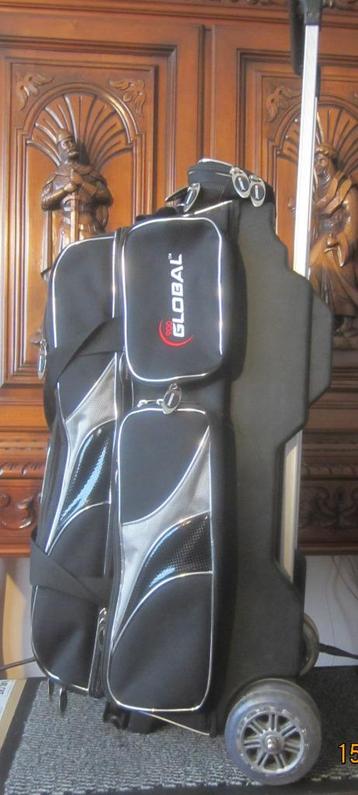 900 Global Deluxe 3 Ball Roller Bag beschikbaar voor biedingen