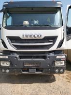 Iveco vrachtwagen plateau kipper met kraan