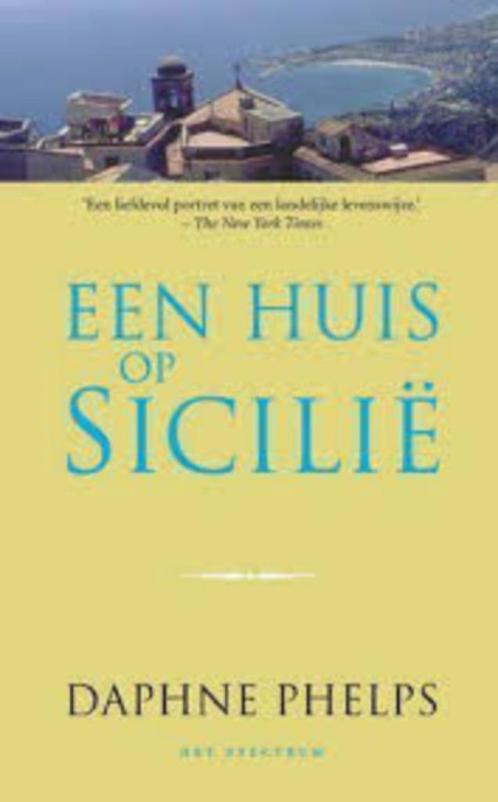 Een huis op Sicilië|Daphne Phelps 9027433445, Boeken, Biografieën, Zo goed als nieuw, Ophalen of Verzenden