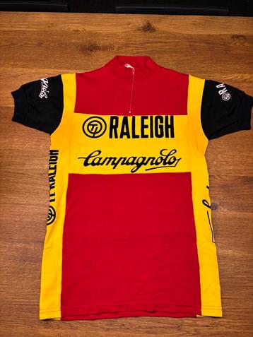 Prachtig vintage wollen fietsshirt L Belgisch Kampioen beschikbaar voor biedingen