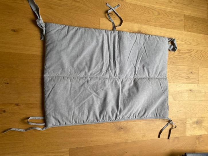 Tour de parc/de lit réversible gris/blanc, Kinderen en Baby's, Kinderkamer | Beddengoed, Gebruikt, Overige typen, Grijs, Jongetje of Meisje