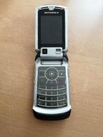 WEG=WEG!!! ZELDZAAM RETRO MOTOROLA RAZR V3x MOBIELE KLAP GSM, Telecommunicatie, Gebruikt, Zwart, Fysiek toetsenbord, Inklapmodel
