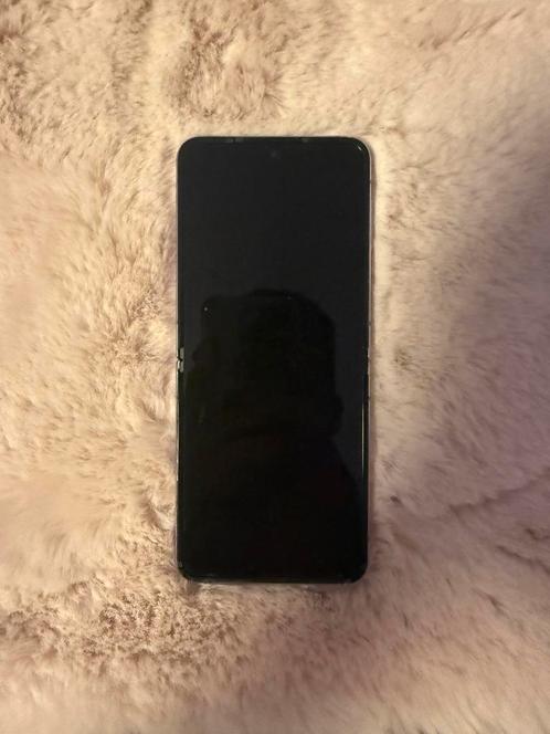 Samsung Galaxy Z Flip4, Telecommunicatie, Mobiele telefoons | Samsung, Overige modellen, 8 GB, Android OS, 10 megapixel of meer