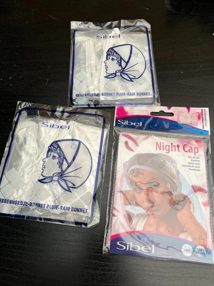 3 regenkapjes, Kleding | Dames, Hoeden en Petten, Nieuw, Hoed, One size fits all, Ophalen of Verzenden