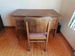 Antieke bureau met stoel, Ophalen