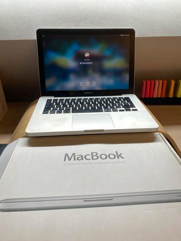 Apple macbook mid 2010