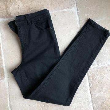 Jennifer jeans voor dames beschikbaar voor biedingen