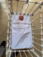Smeedijzere babybedje, Kinderen en Baby's, Babywiegjes en Ledikanten, Ophalen of Verzenden, Zo goed als nieuw