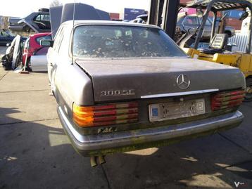 mercedes w126 300 se 1991 in onderdelen  beschikbaar voor biedingen