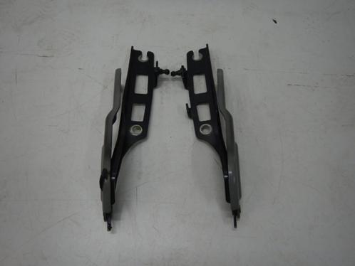 VW Tiguan 571 Motorkap Scharnieren Set L+R 571823301A, Auto-onderdelen, Carrosserie, Volkswagen, Gebruikt, Ophalen of Verzenden