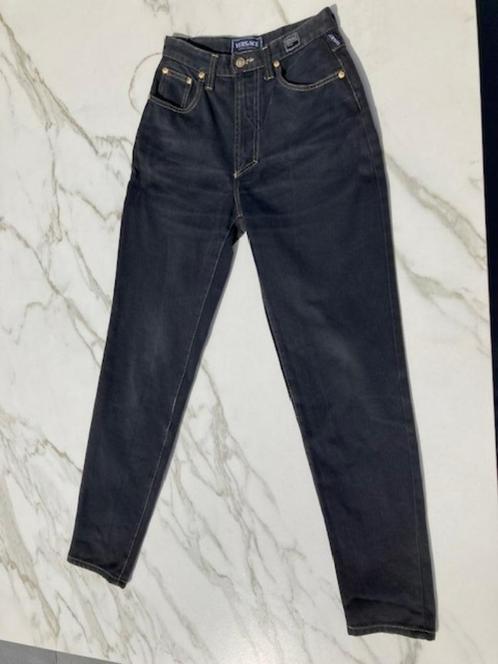 Jean noir Versace Jeans Couture taille 29/43, Vêtements | Femmes, Culottes & Pantalons, Porté, Taille 42/44 (L), Noir, Longs, Enlèvement ou Envoi