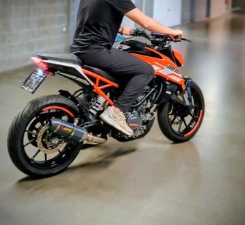 KTM Duke 125 2020 akrapovic  beschikbaar voor biedingen