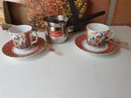 Porcelaine japonaise, 2 tasses, soucoupes, cuillères et poêl, Enlèvement ou Envoi