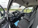 Kampeerwagen Ford Transit Custom 2.2 TDCi 75636km | Cruise, Monovolume, Zwart, Wit, Bedrijf