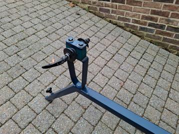Fiets standaard in perfecte staat. beschikbaar voor biedingen