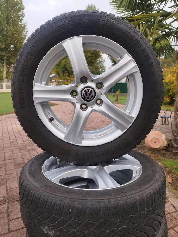 Winterbanden Continental 205/55/R16 voor Volkswagen 5X112, Auto-onderdelen, Banden en Velgen, Band(en), Winterbanden, 16 inch