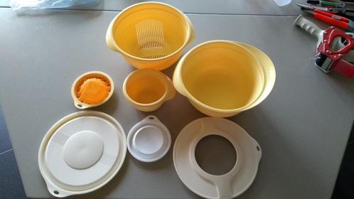 Tupperware Bake to Basics  alles past in elkaar, Huis en Inrichting, Keuken | Tupperware, Zo goed als nieuw, Blauw, Geel, Ophalen of Verzenden