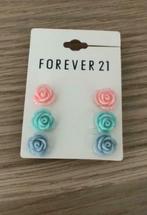 3 paires de boucles d'oreilles avec roses NEUF, Enlèvement ou Envoi, Vert, Autres matériaux, Neuf