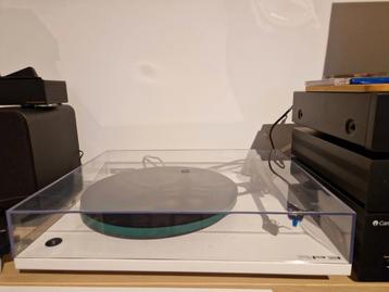 Rega Planar 3 haute gamme +Cartouche Elys 2  + préampli