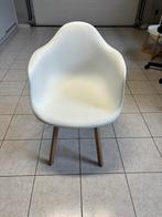 Kunststof stoel, Huis en Inrichting, Stoelen, Ophalen, Zo goed als nieuw, Kunststof