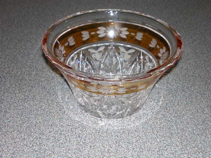 Schaaltje of potje in boheems kristal, Antiek en Kunst, Antiek | Glaswerk en Kristal, Ophalen of Verzenden