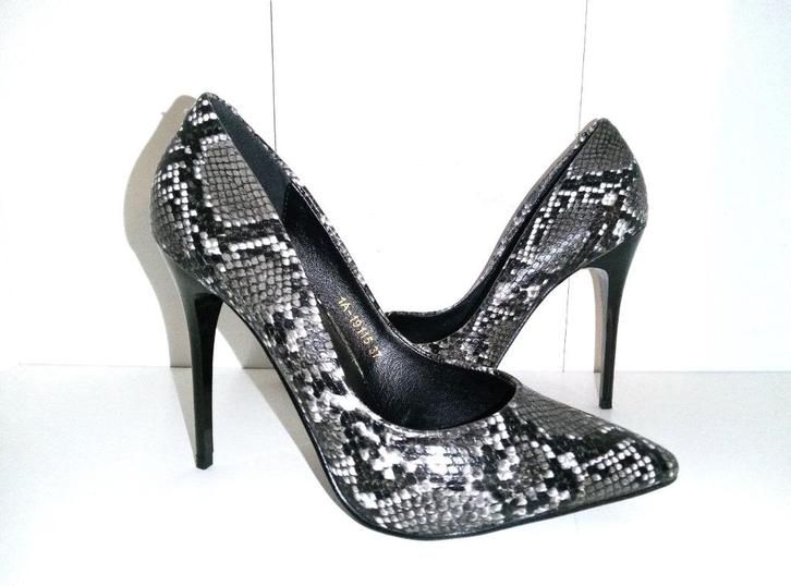 Escarpins / Talons Hauts - Motifs Python Noir & Gris - 37, Kleding | Dames, Schoenen, Nieuw, Pumps, Zwart, Verzenden