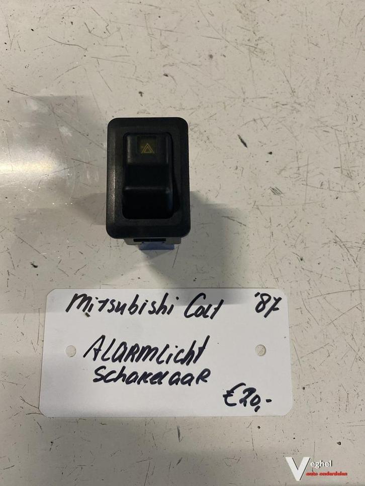 Mitsubishi Colt 1987 Alarmlichtschakelaar, Auto-onderdelen, Dashboard en Schakelaars, Gebruikt, Ophalen of Verzenden