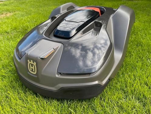 Husqvarna Automower 450X robotmaaier, Tuin en Terras, Robotmaaiers, Gebruikt, Meer dan 25 cm, Met regensensor, Bestuurbaar via app