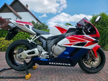 Honda CBR 1000RR Fireblade PC57 - 🔥1ste Eigenaar 🔥 beschikbaar voor biedingen